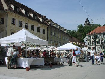 1.Kunsthandwerksmarkt am Karmeliterplatz Graz 12. - 13. Mai 2006